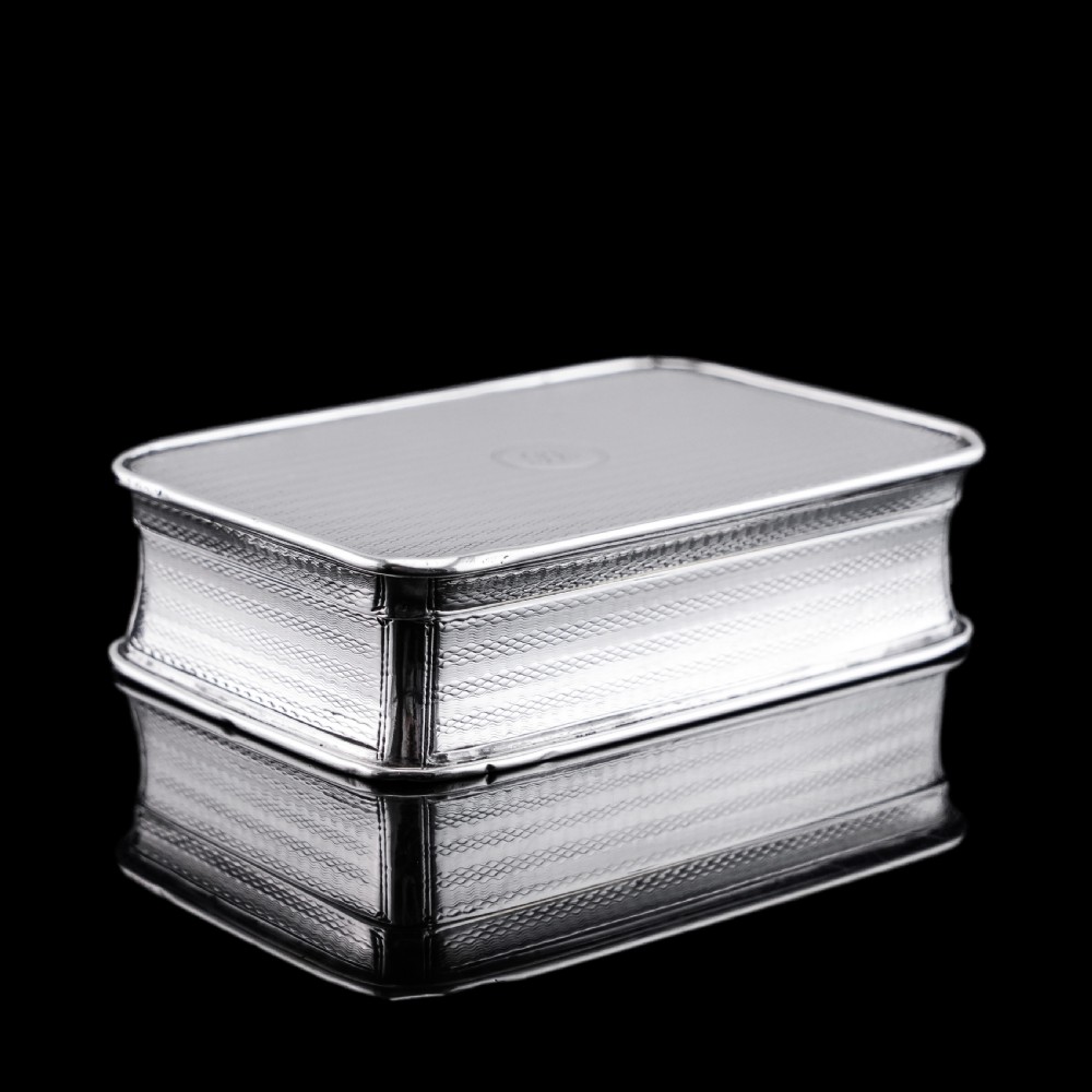 Large Antique Georgian Solid Silver Snuff Box with Engine Turned Motifs - London 1814 View XXIX