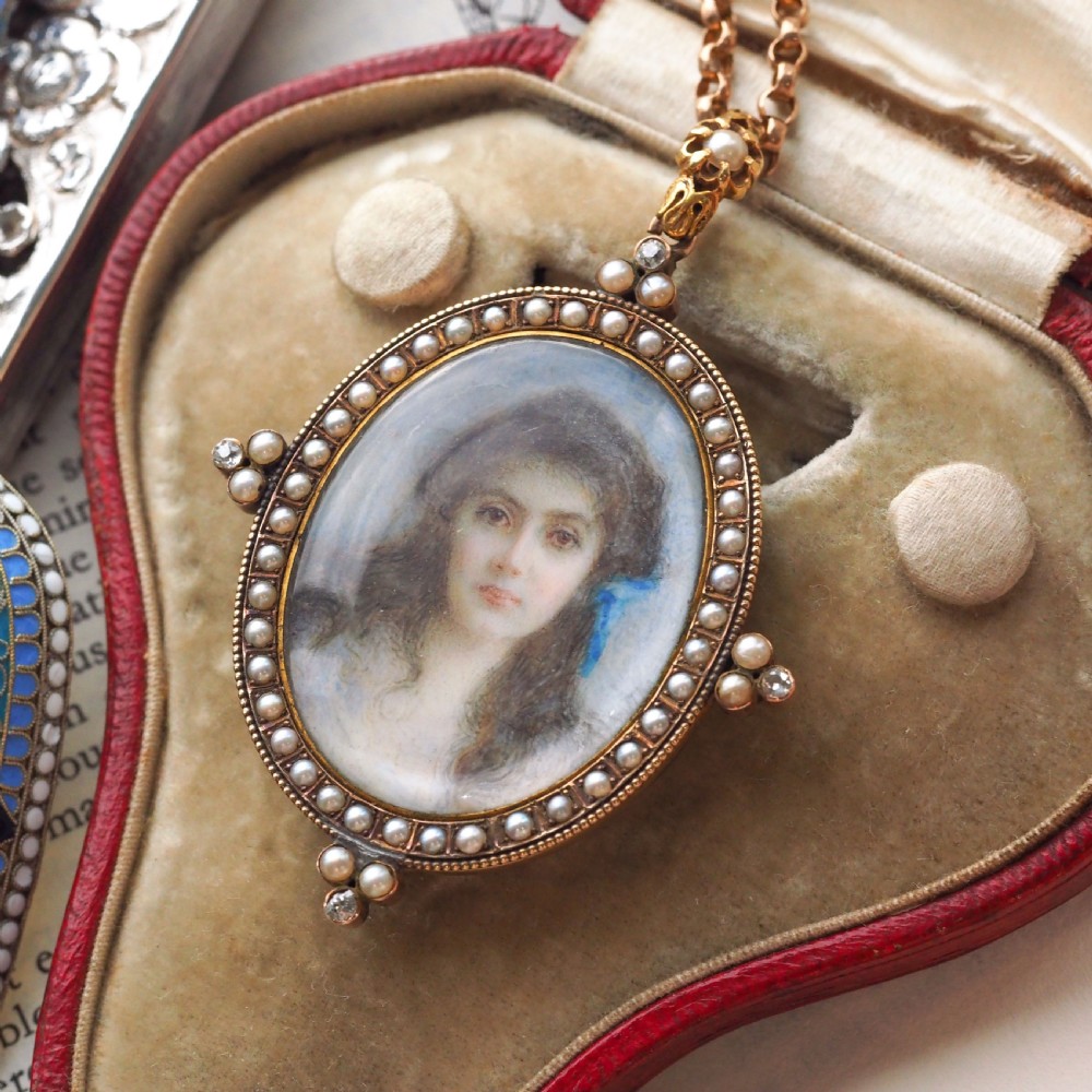 Antique Victorian Lady Portrait Pendant Necklace Pearls & Diamond 9ct Gold View III