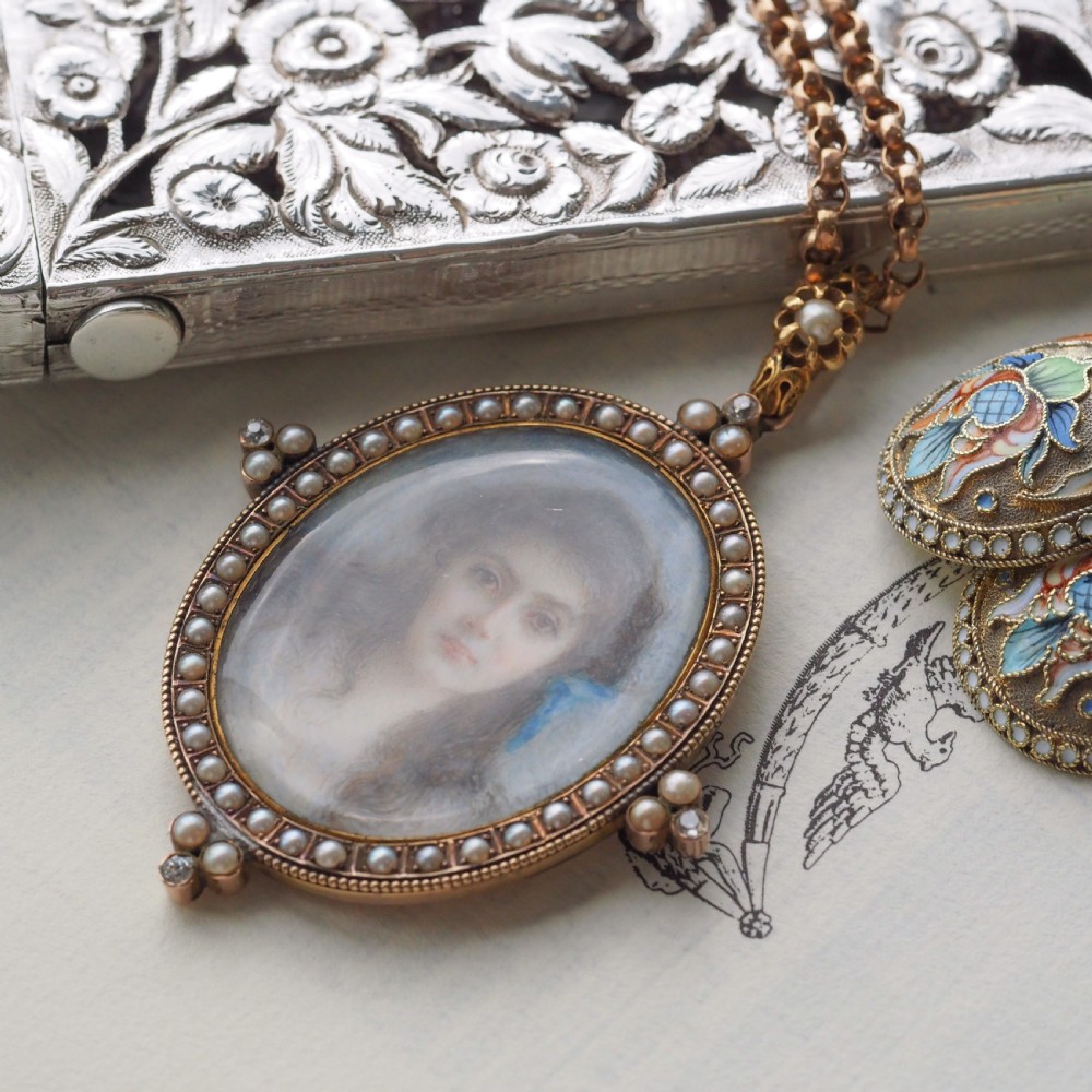 Antique Victorian Lady Portrait Pendant Necklace Pearls & Diamond 9ct Gold View VIII