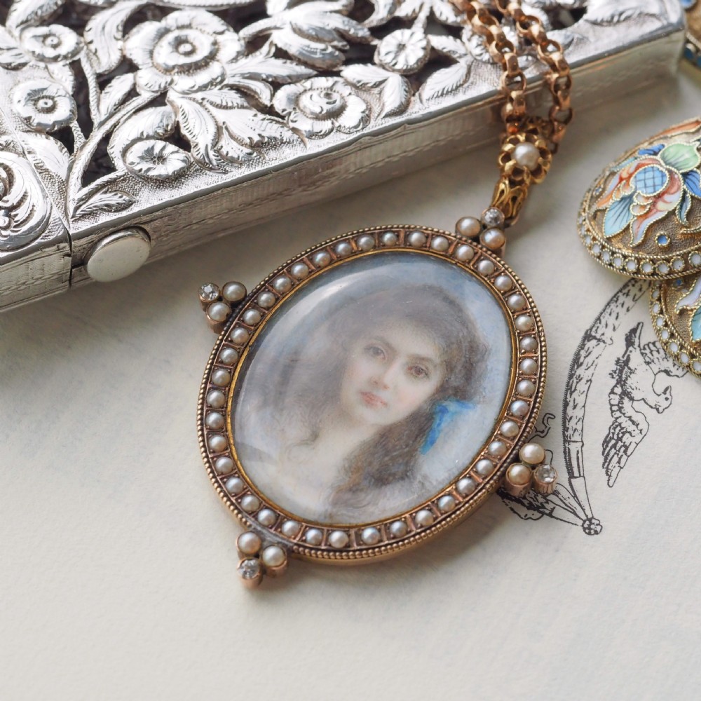 Antique Victorian Lady Portrait Pendant Necklace Pearls & Diamond 9ct Gold View IX
