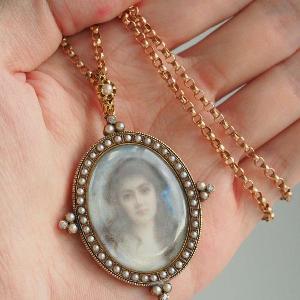 Antique Victorian Lady Portrait Pendant Necklace Pearls & Diamond 9ct Gold View XII