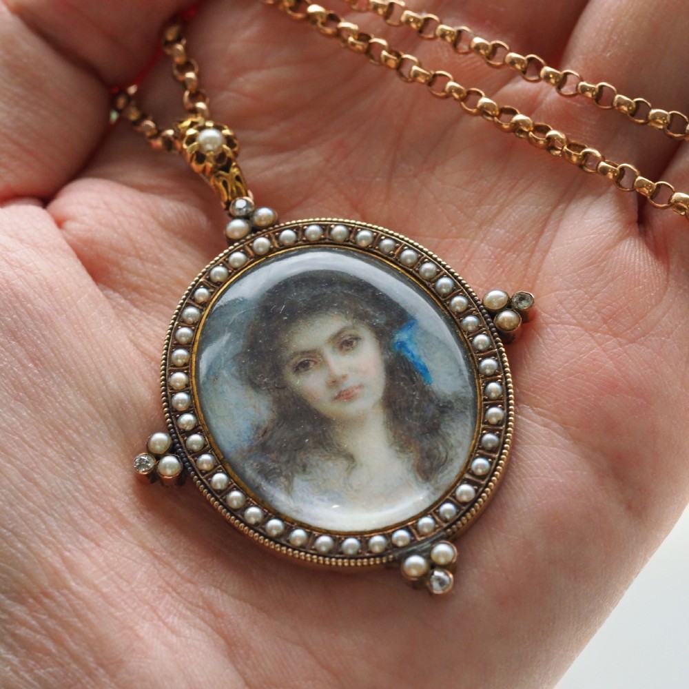 Antique Victorian Lady Portrait Pendant Necklace Pearls & Diamond 9ct Gold View XIII