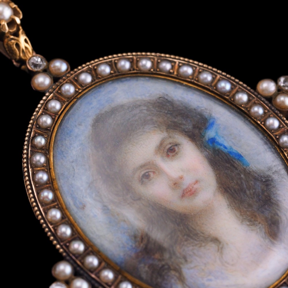 Antique Victorian Lady Portrait Pendant Necklace Pearls & Diamond 9ct Gold View XVII
