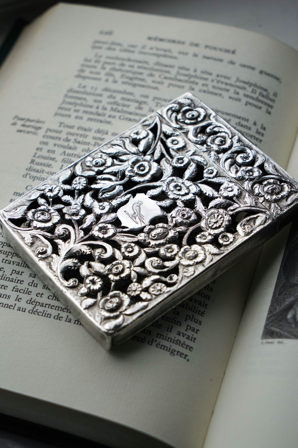 Magnificent Antique Victorian Solid Silver Card Case with Floral Chased and Pierced Motif - Francis Clark 1839 View X