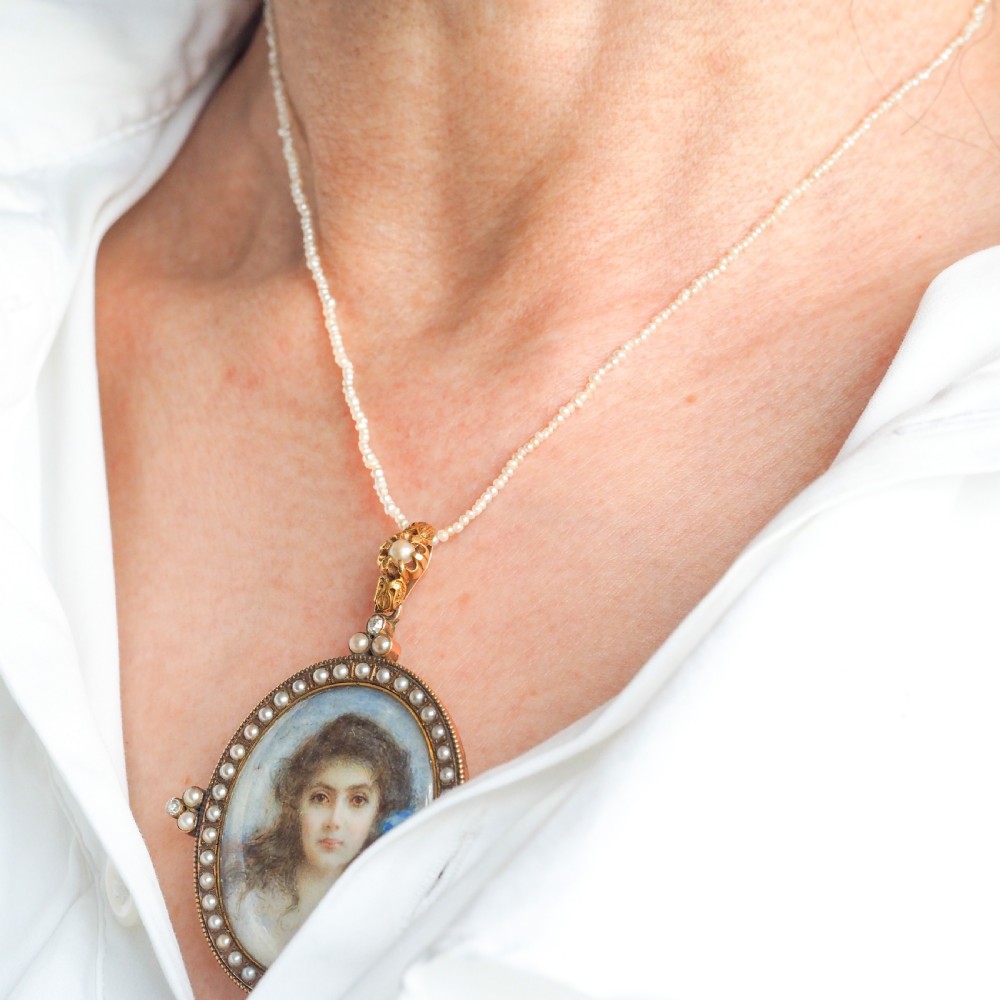 Antique Georgian Natural Seed Pearl Necklace 9ct Gold - c.1800 View II