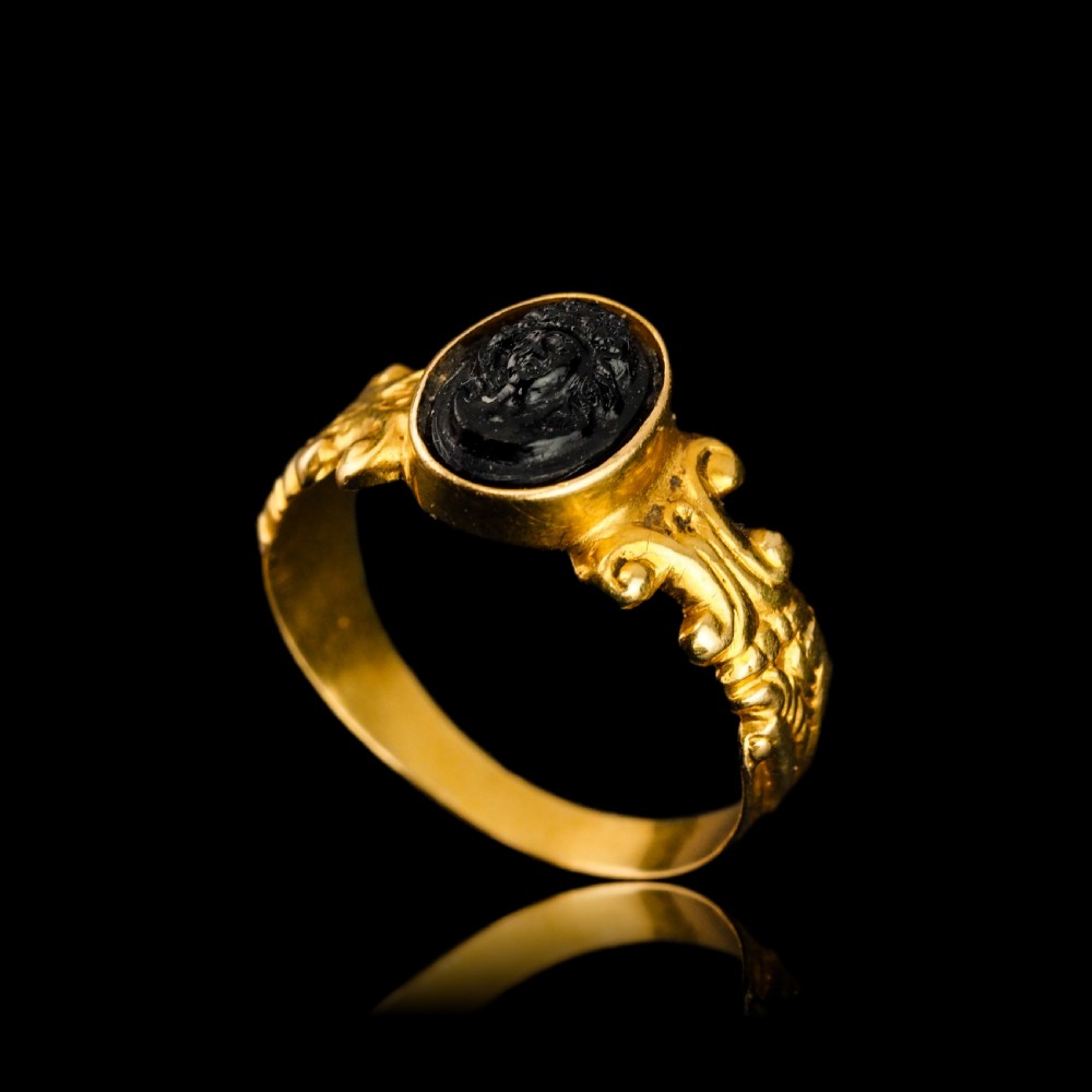 Antique Georgian/Victorian Cameo Ring Roman Style 18ct Gold - Early 19th Century View VII