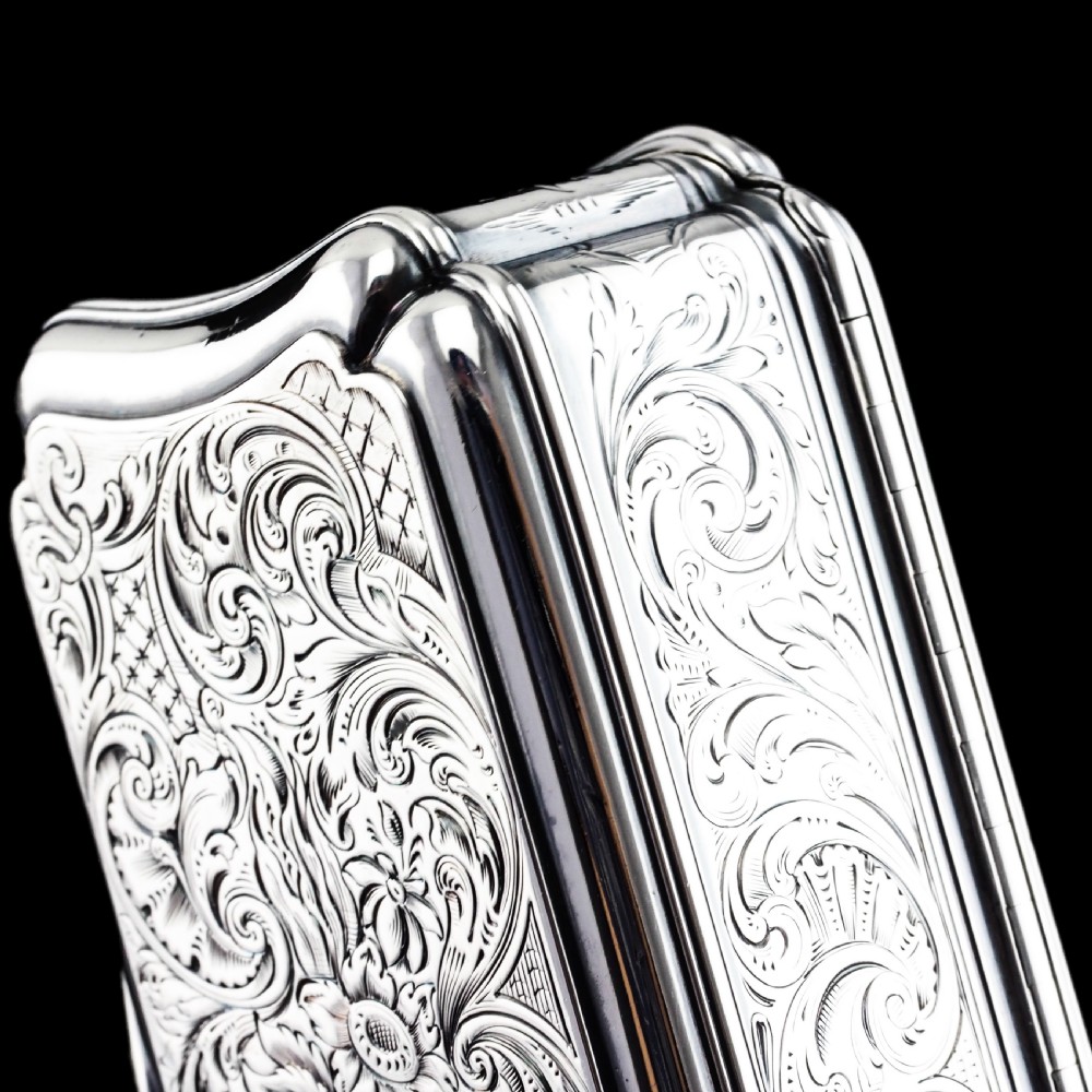 Antique Large Solid Silver Snuff Box Cartouche Shaped with Profuse Hand Engravings - London 1842 View IV