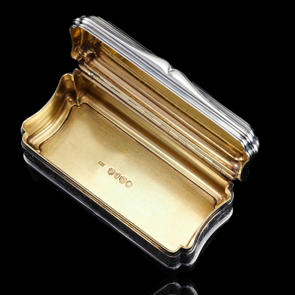 Antique Large Solid Silver Snuff Box Cartouche Shaped with Profuse Hand Engravings - London 1842 View IX