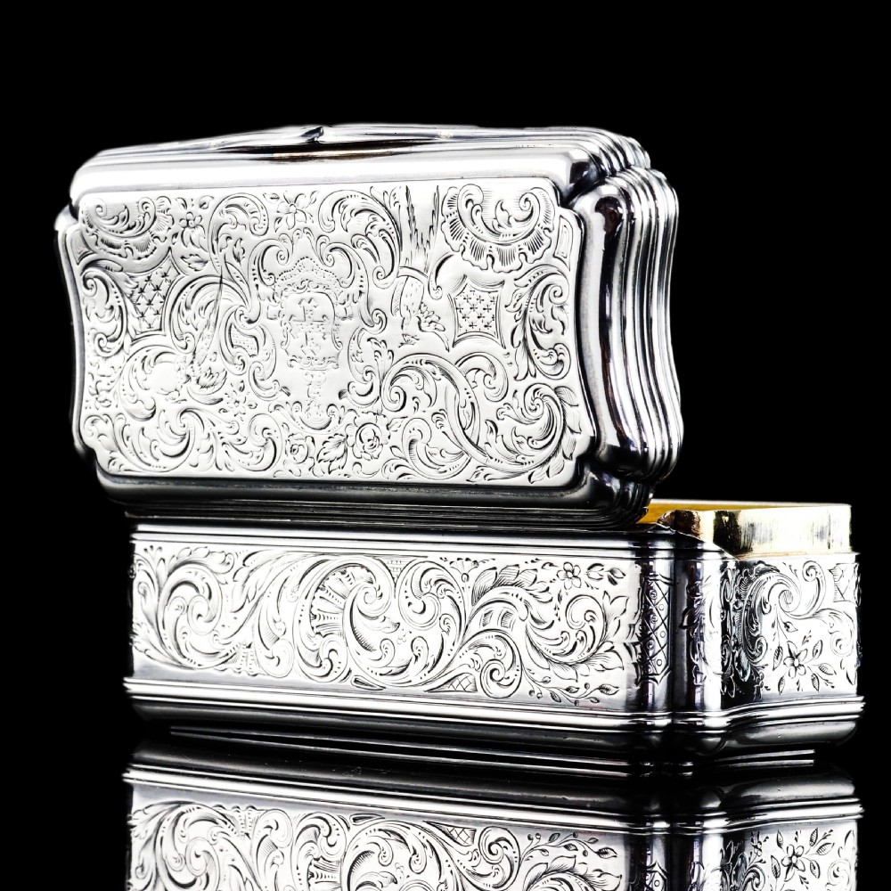 Antique Large Solid Silver Snuff Box Cartouche Shaped with Profuse Hand Engravings - London 1842 View XVII