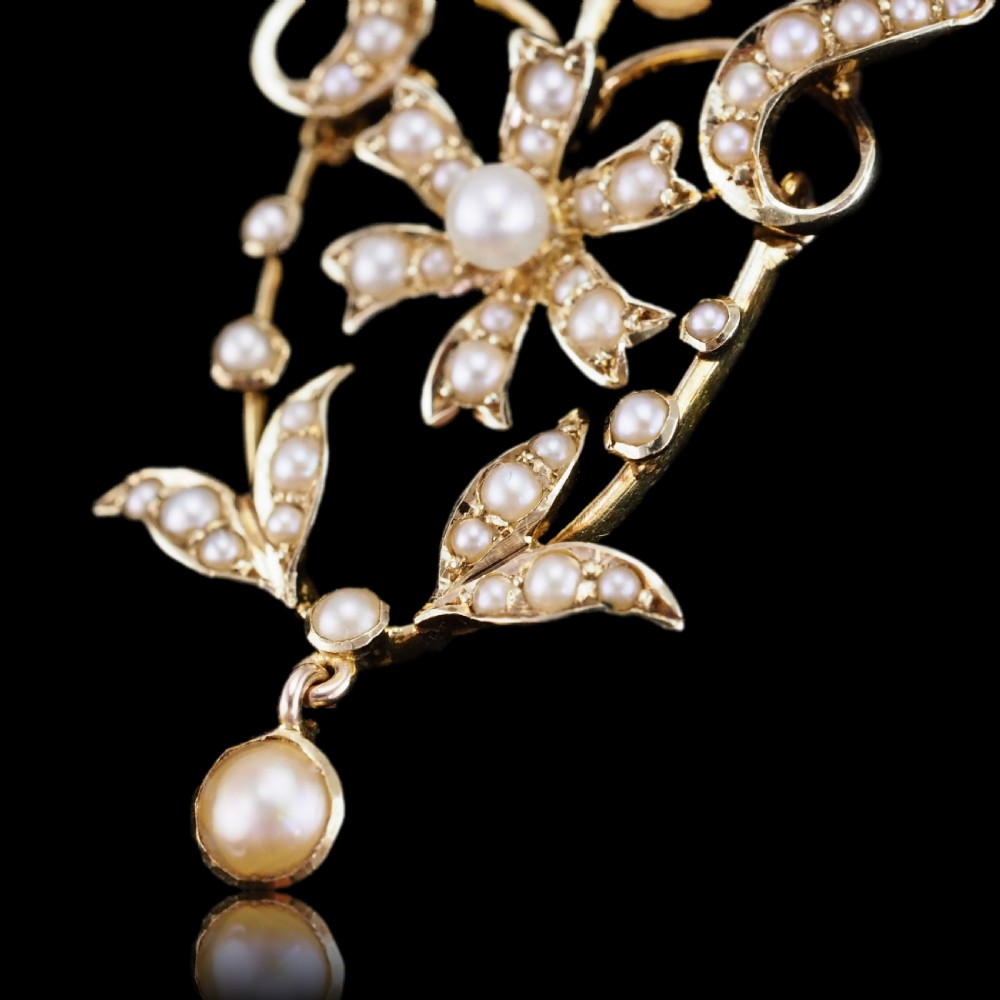 Antique Victorian/Edwardian Pearl Necklace 14ct Gold Flower Design - c.1900 View III