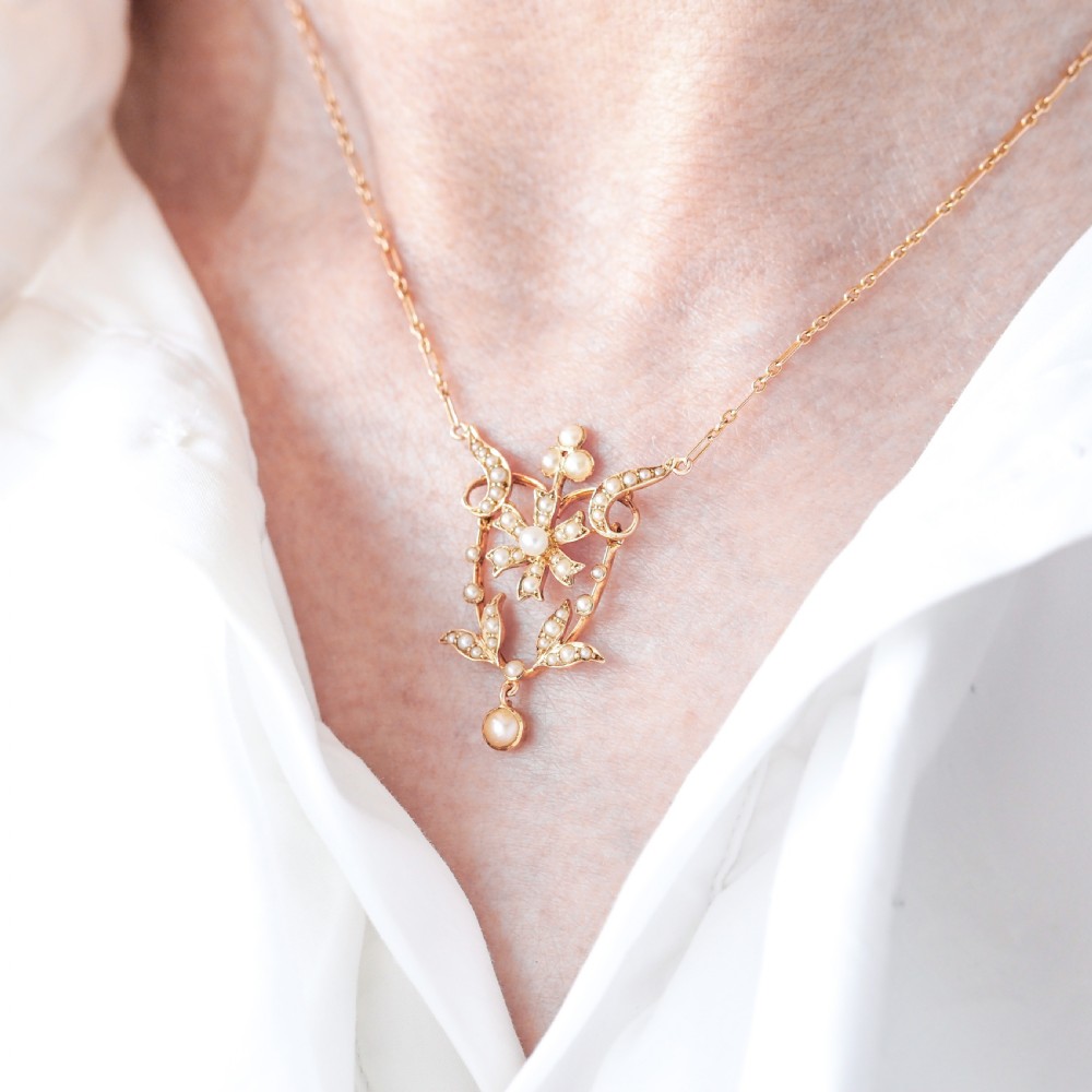 Antique Victorian/Edwardian Pearl Necklace 14ct Gold Flower Design - c.1900 View XXIII