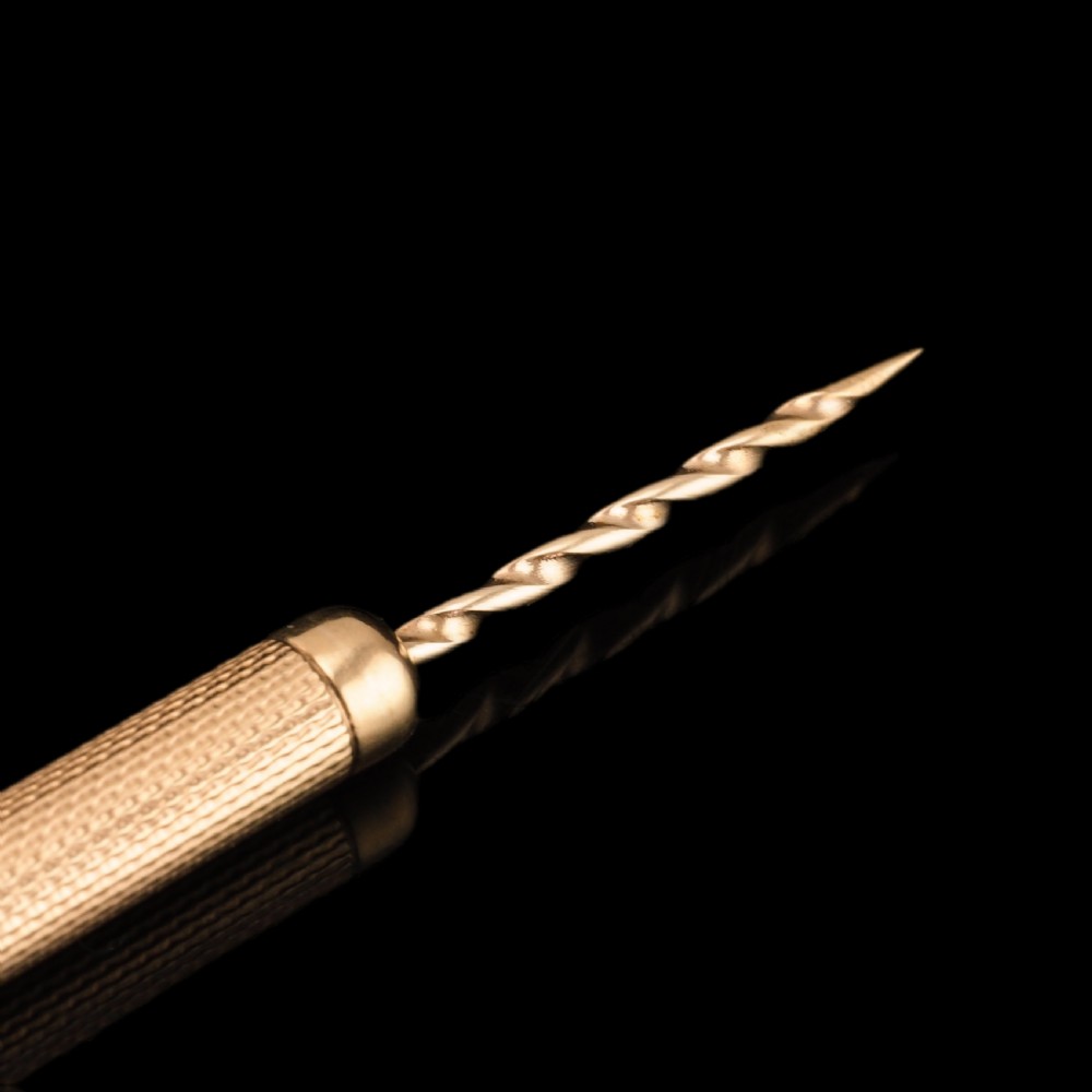 9ct Solid Gold Cigar/Cigarette Pick Drill with Engine Turned Decorations - Asprey & Co Ltd View VI