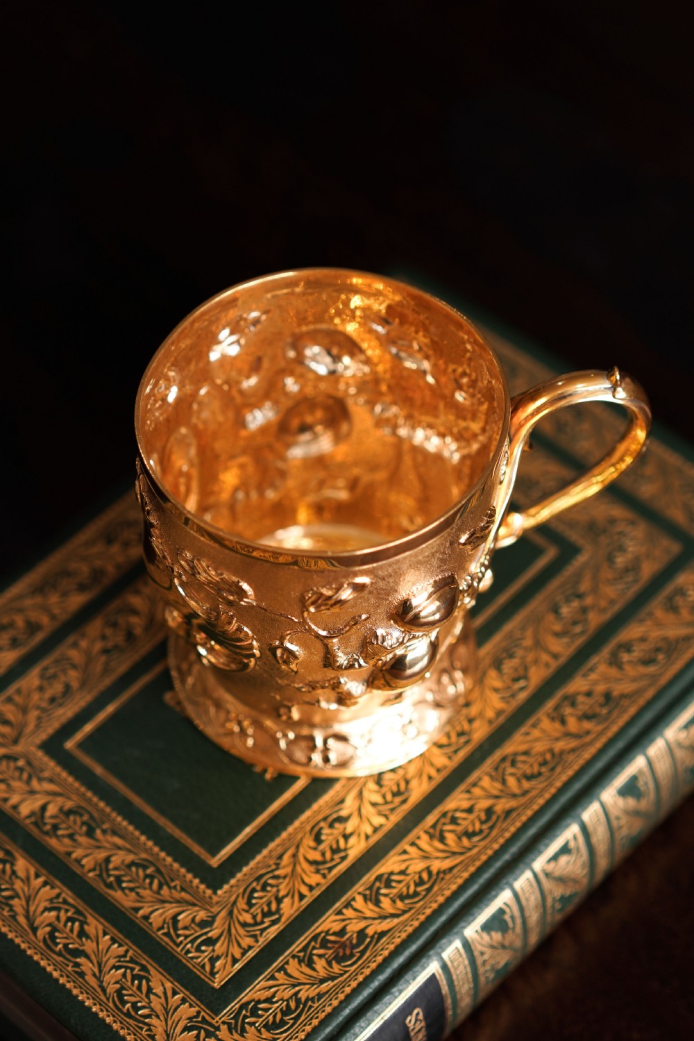 Antique Victorian Solid Silver Gilt Mug Cup Naturalistic Motif - Elkington & Co Ltd 1891 View XIV