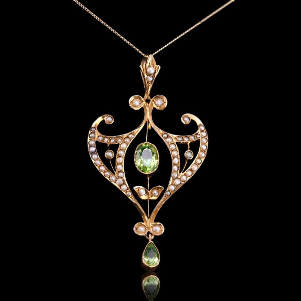 Antique Edwardian Peridot and Pearl Pendant Necklace 9ct Gold Art Nouveau c.1900 View VII