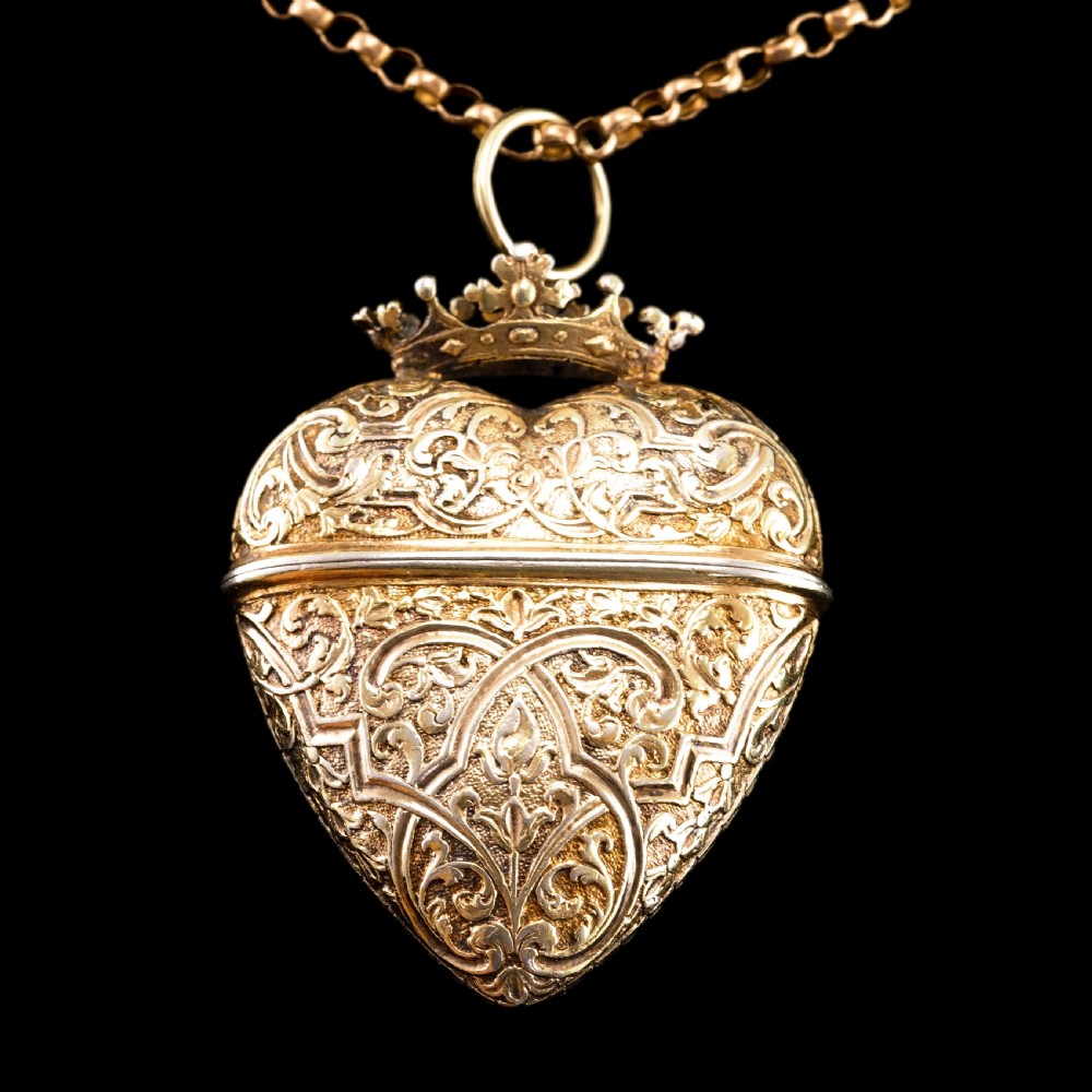 Antique Solid Silver Gilt Box Vinaigrette Heart Shaped - 18th Century View II