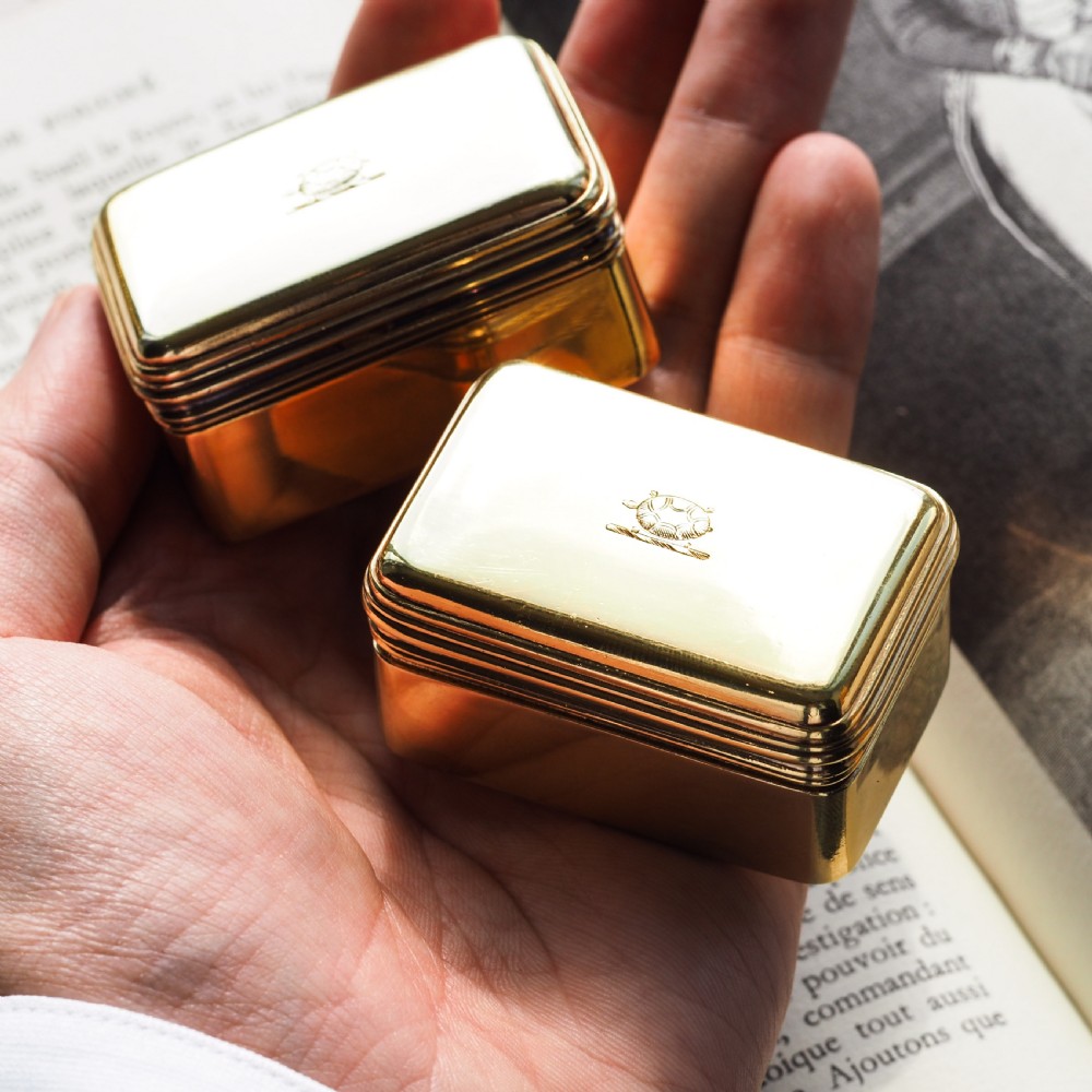 Antique Georgian Solid Silver Gilt Lidded Box/Snuff Box Pair - Archibald Douglas 1827 View XVII