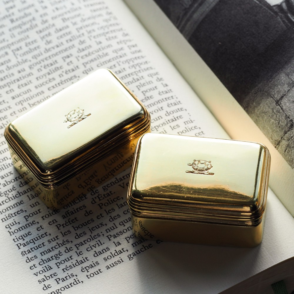 Antique Georgian Solid Silver Gilt Lidded Box/Snuff Box Pair - Archibald Douglas 1827 View XIX