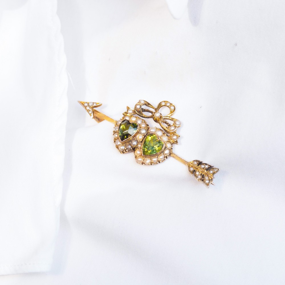 Antique Victorian Peridot & Pearl Twin Heart Arrow Brooch 9K Gold - c.1900 View VI