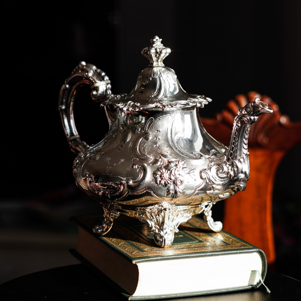Antique Victorian Solid Silver Teapot in Louis XV Rococo Style - Barnard 1854 View X