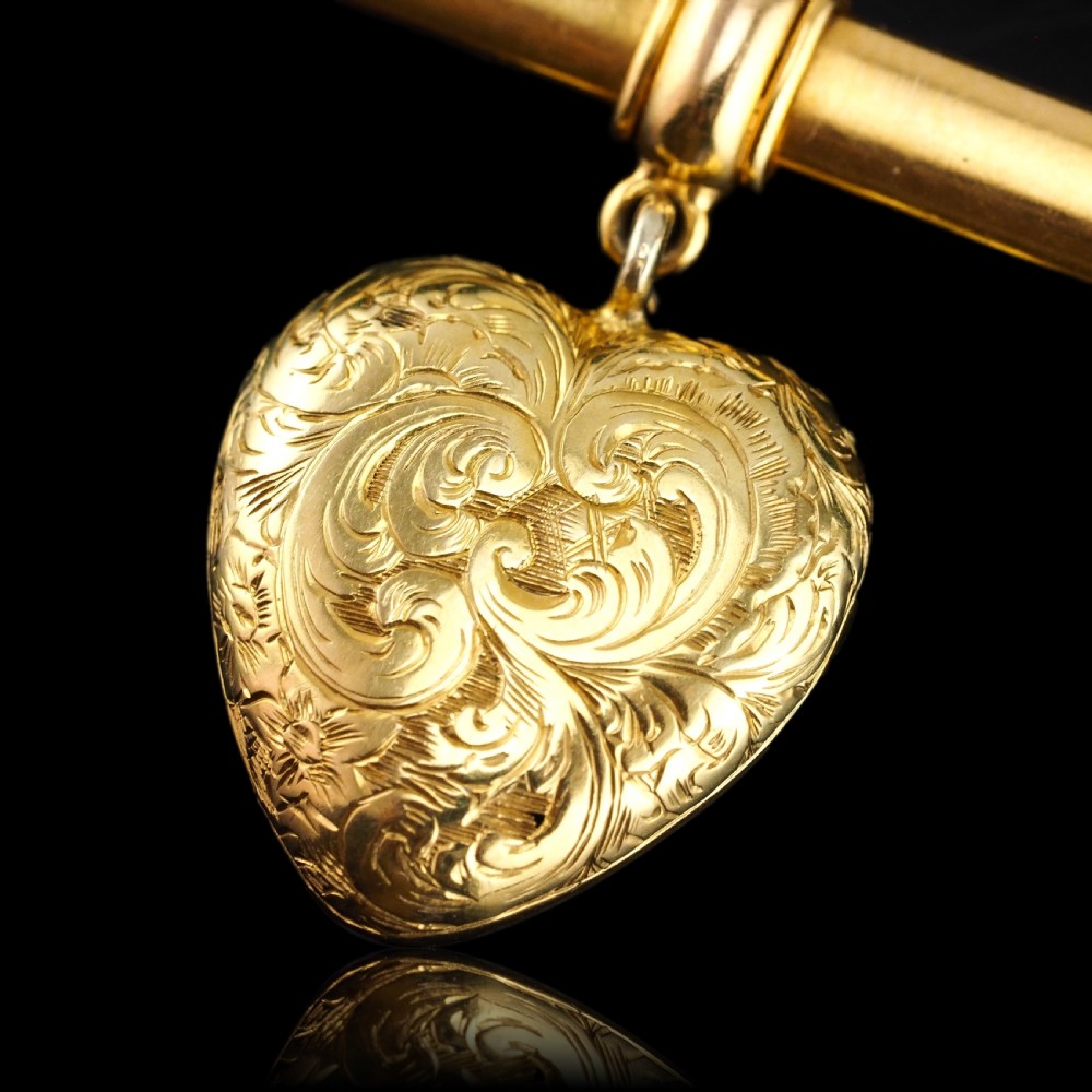 Antique Victorian 'Puffy' Heart Brooch 18K Gold with Wonderful Engravings c.1890 View XII