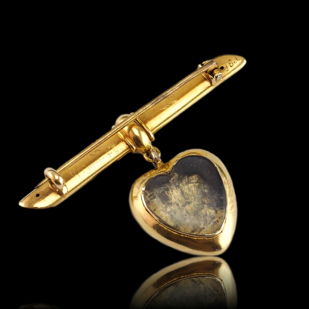 Antique Victorian 'Puffy' Heart Brooch 18K Gold with Wonderful Engravings c.1890 View XIII