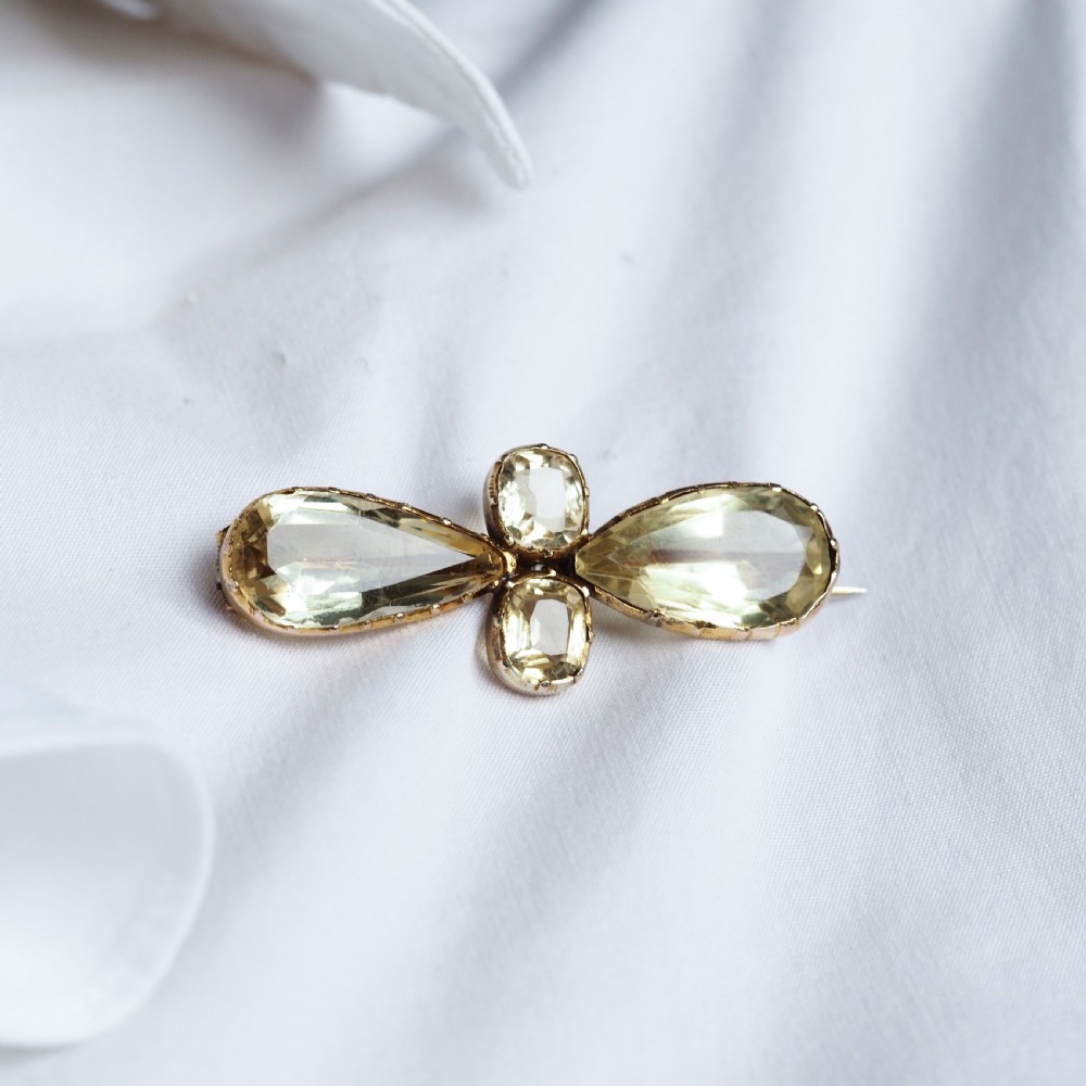 Antique Citrine Brooch 12K Gold Quatrefoil Style Design - 19th c. View III