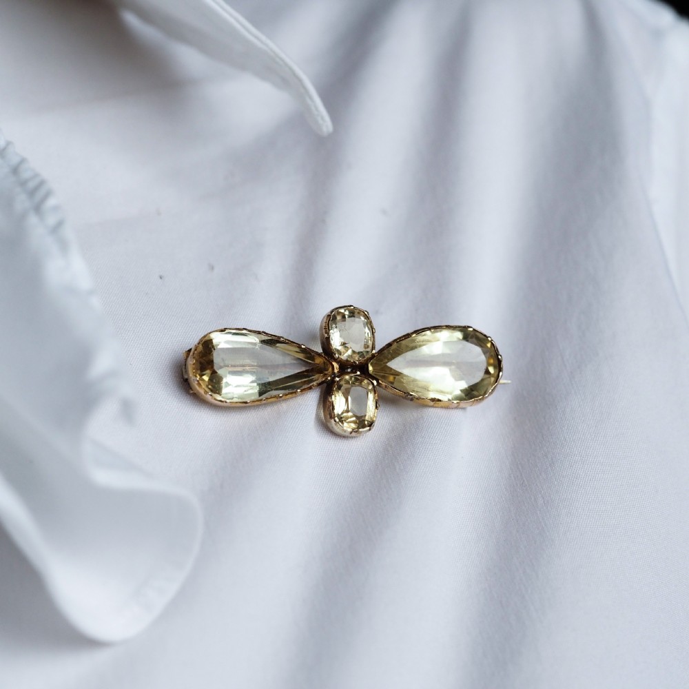 Antique Citrine Brooch 12K Gold Quatrefoil Style Design - 19th c. View IV