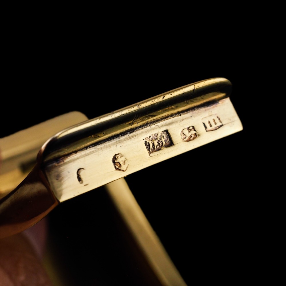 Antique Georgian Solid Silver Gilt Snuff Box Curved & Crested Design - William Simpson 1810 View VI