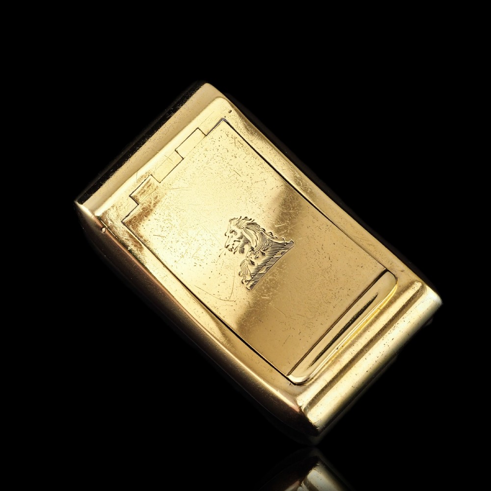 Antique Georgian Solid Silver Gilt Snuff Box Curved & Crested Design - William Simpson 1810 View X