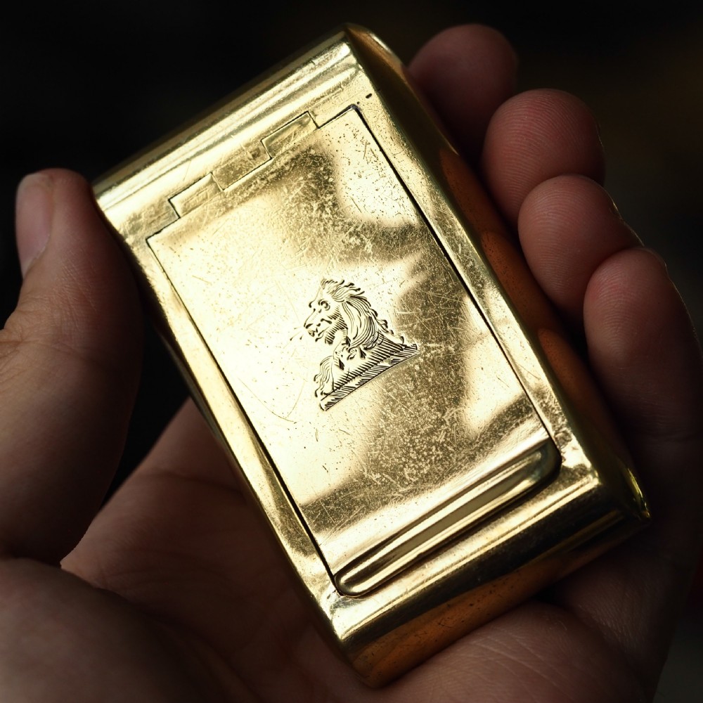 Antique Georgian Solid Silver Gilt Snuff Box Curved & Crested Design - William Simpson 1810 View XIV