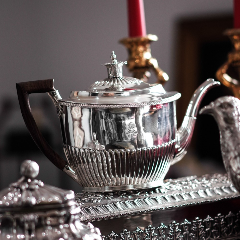 Antique Georgian Solid Silver Teapot with Coronet-like Finial - Daniel Pontifex London 1798 View II