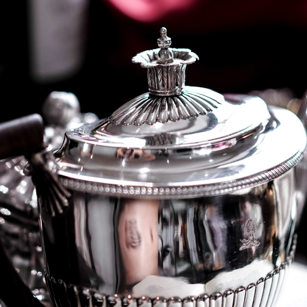 Antique Georgian Solid Silver Teapot with Coronet-like Finial - Daniel Pontifex London 1798 View VII