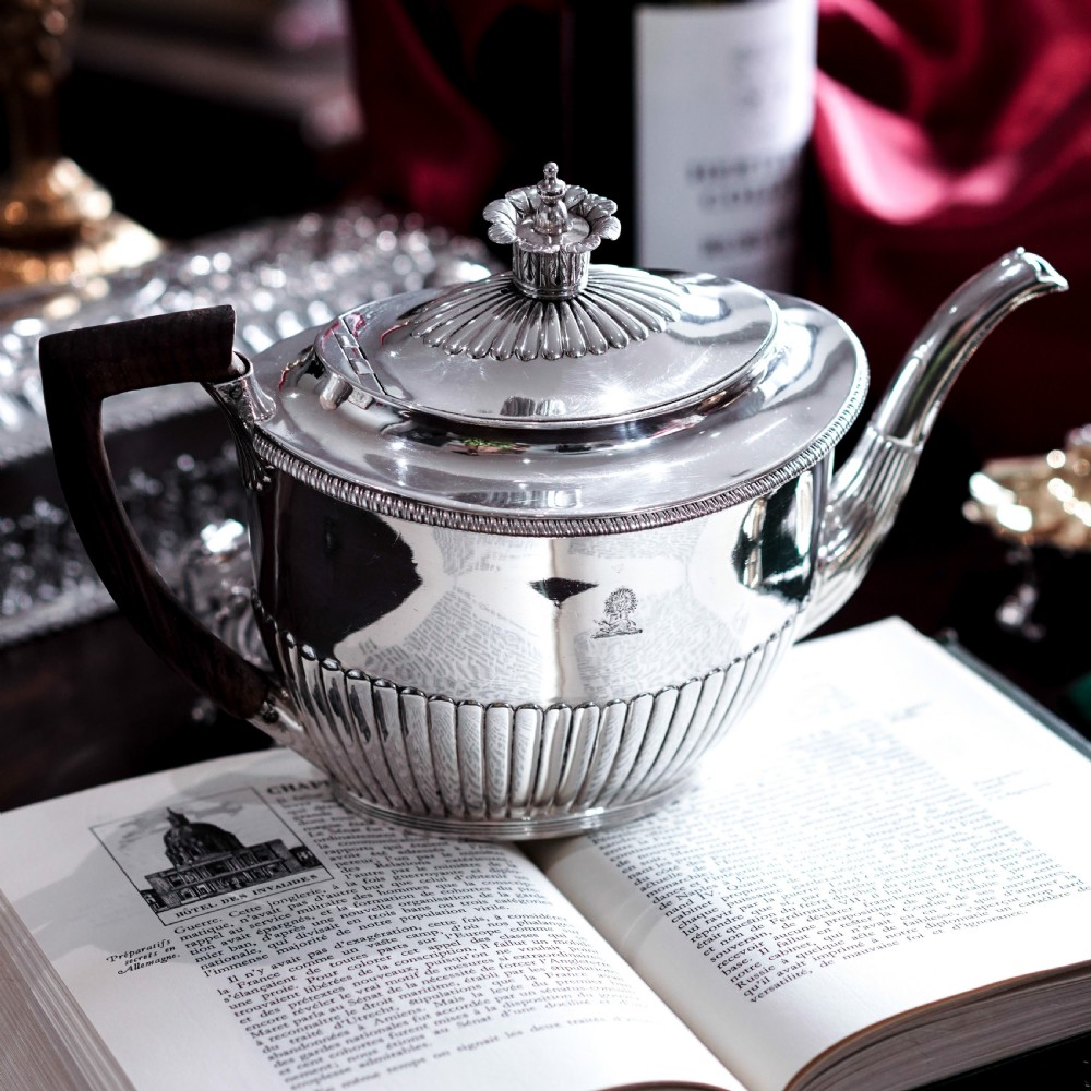 Antique Georgian Solid Silver Teapot with Coronet-like Finial - Daniel Pontifex London 1798 View IX