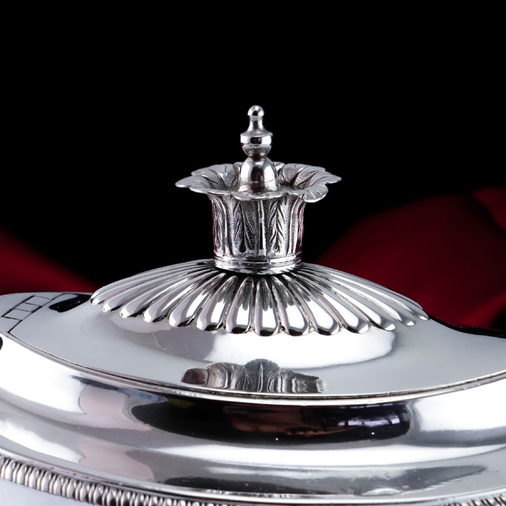 Antique Georgian Solid Silver Teapot with Coronet-like Finial - Daniel Pontifex London 1798 View XVI