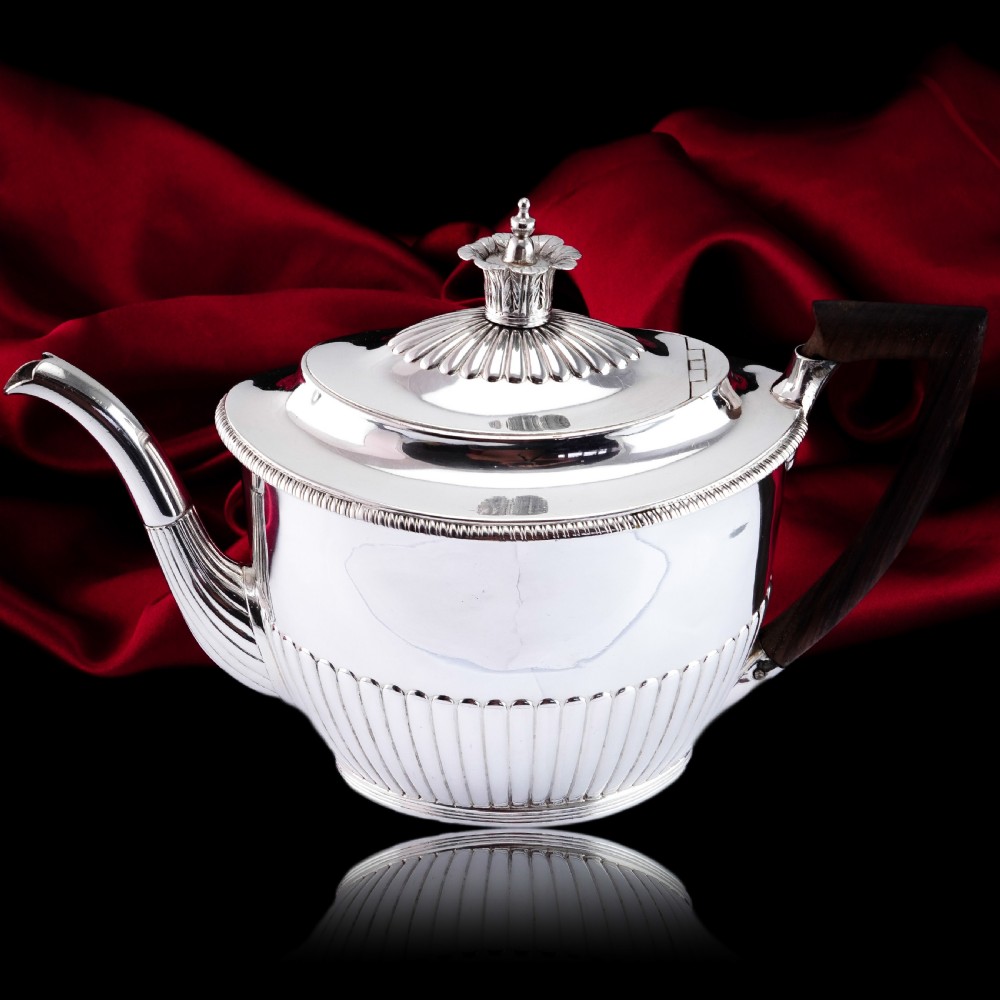 Antique Georgian Solid Silver Teapot with Coronet-like Finial - Daniel Pontifex London 1798 View XIX