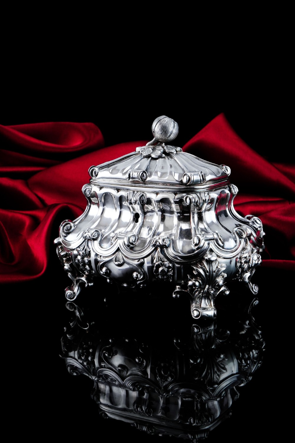 A Magnificent Antique Solid Silver Tea Caddy/Sugar Box Large & Heavy - 19th c.