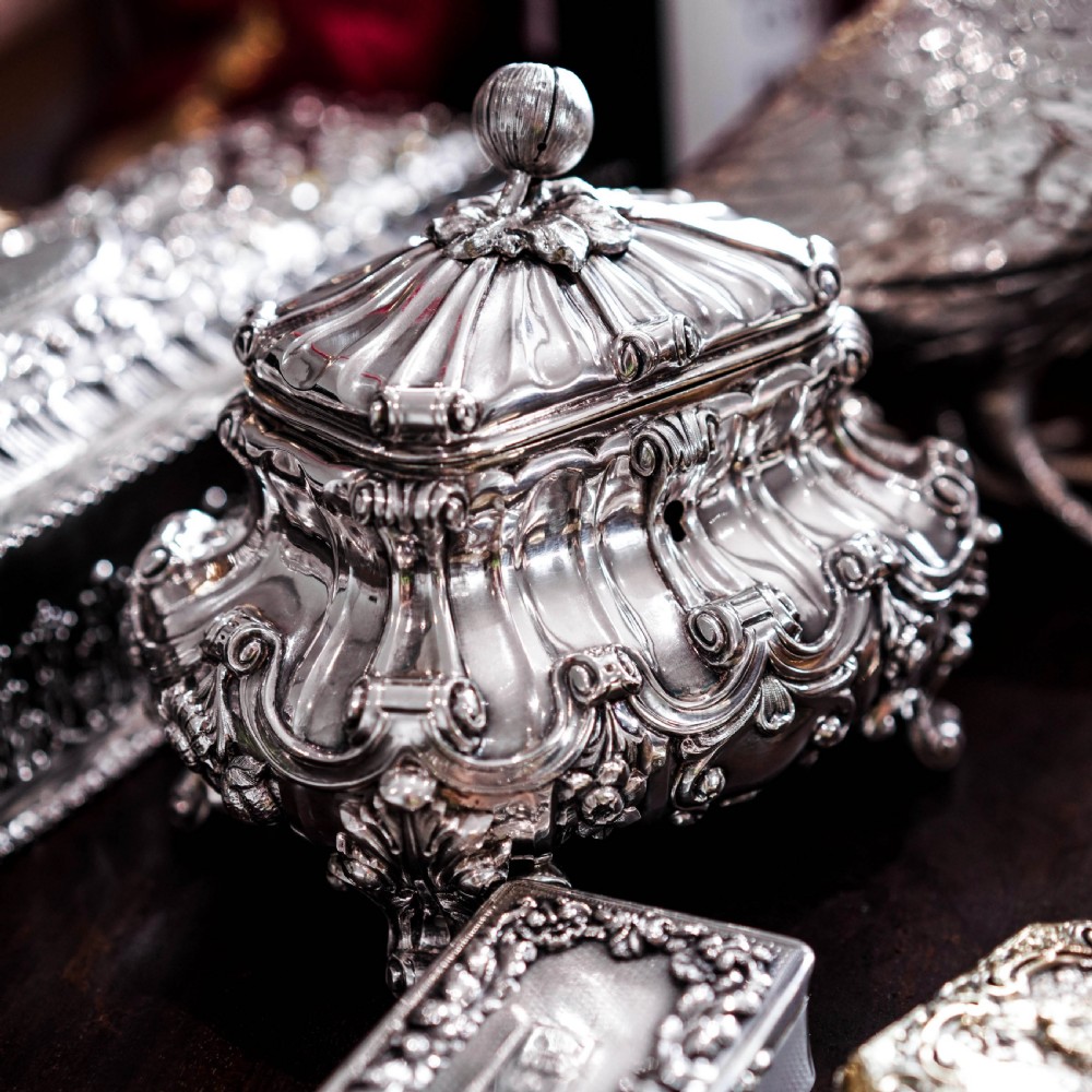 A Magnificent Antique Solid Silver Tea Caddy/Sugar Box Large & Heavy - 19th c. View XII
