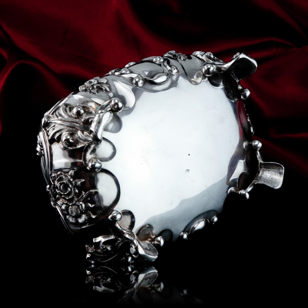 A Magnificent Antique Solid Silver Tea Caddy/Sugar Box Large & Heavy - 19th c. View XXI