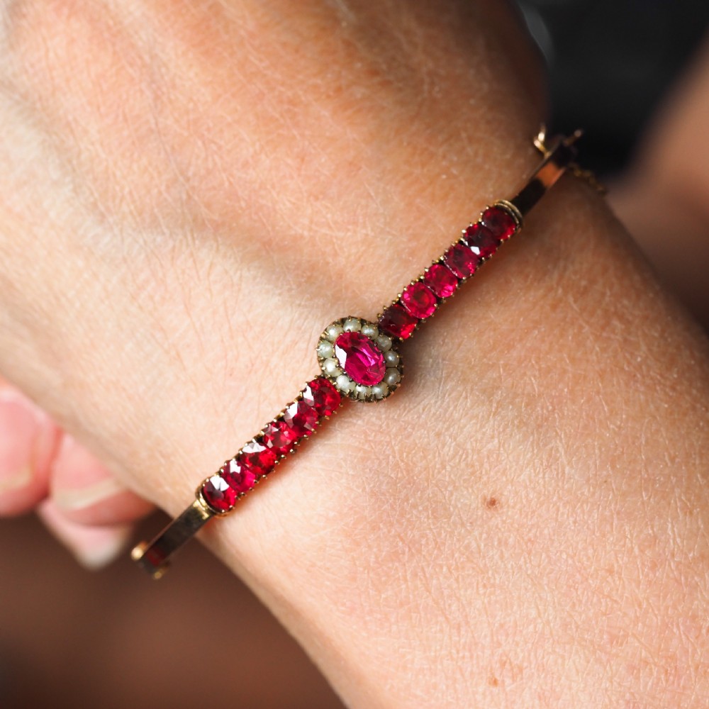 Antique Victorian/Edwardian Pink Garnet & Seed Pearl Bangle 9K Gold - c.1900 View VIII