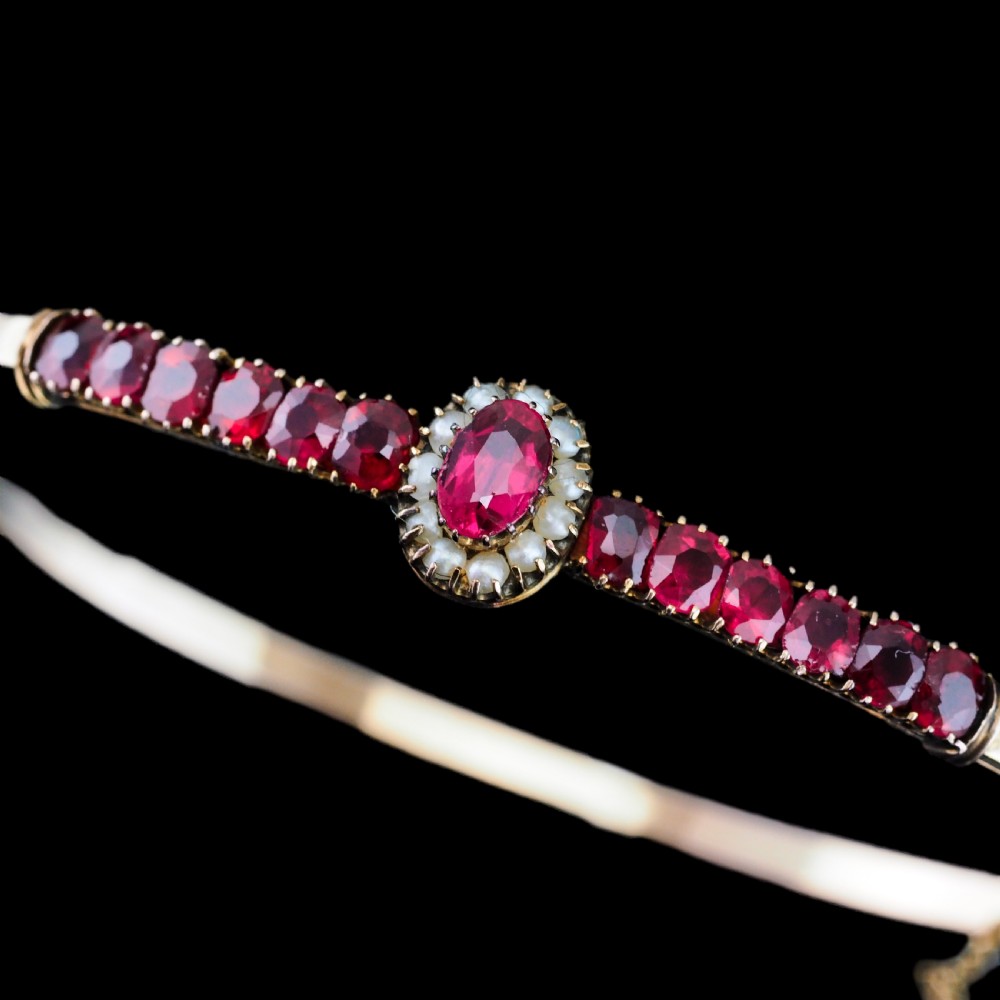 Antique Victorian/Edwardian Pink Garnet & Seed Pearl Bangle 9K Gold - c.1900 View XIV