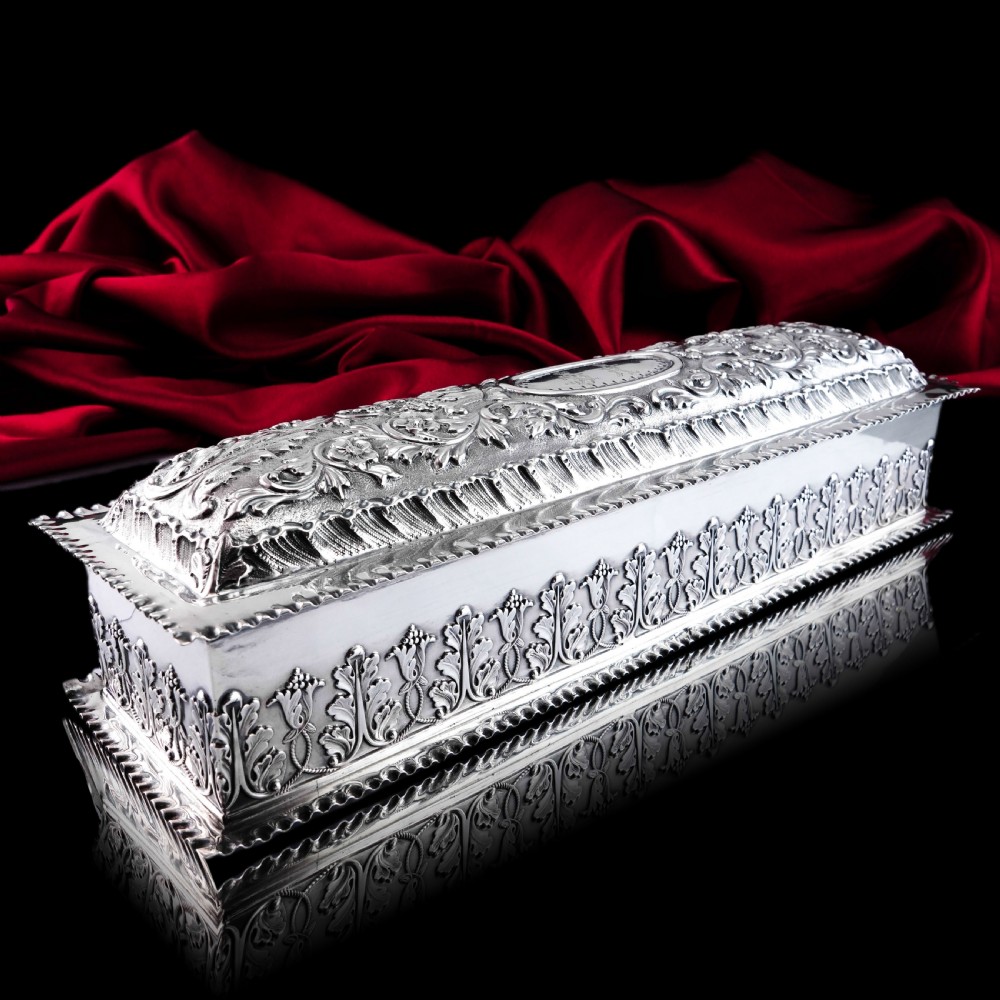 Giant Antique Edwardian Solid Silver Jewellery Box with Profuse Chased Decorations - Mappin & Webb Ltd 1901 View III