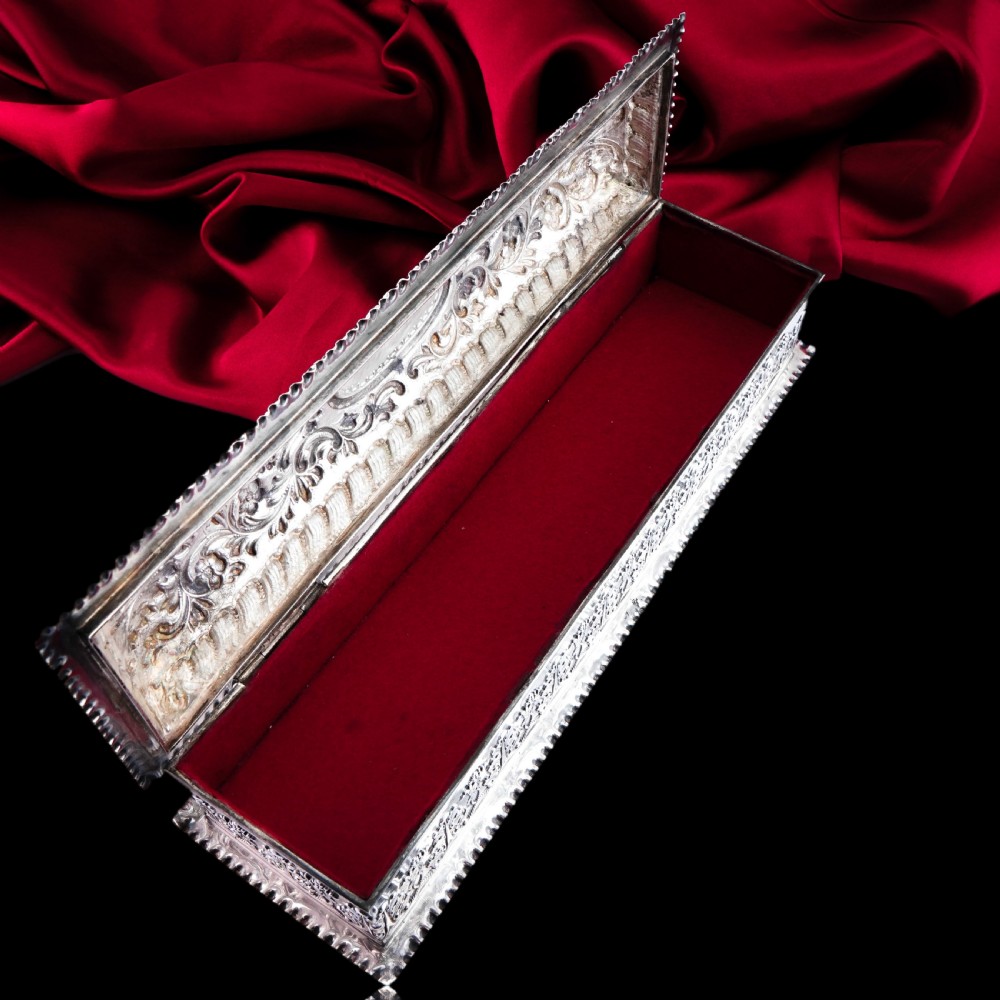 Giant Antique Edwardian Solid Silver Jewellery Box with Profuse Chased Decorations - Mappin & Webb Ltd 1901 View XXIII