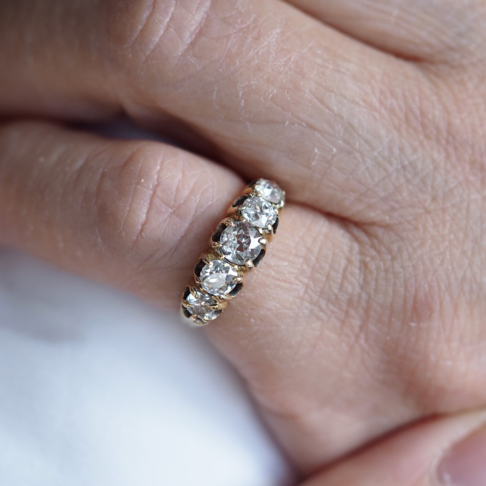 Antique Victorian Diamond 5 Stone Ring 18K Gold c.1890 View X