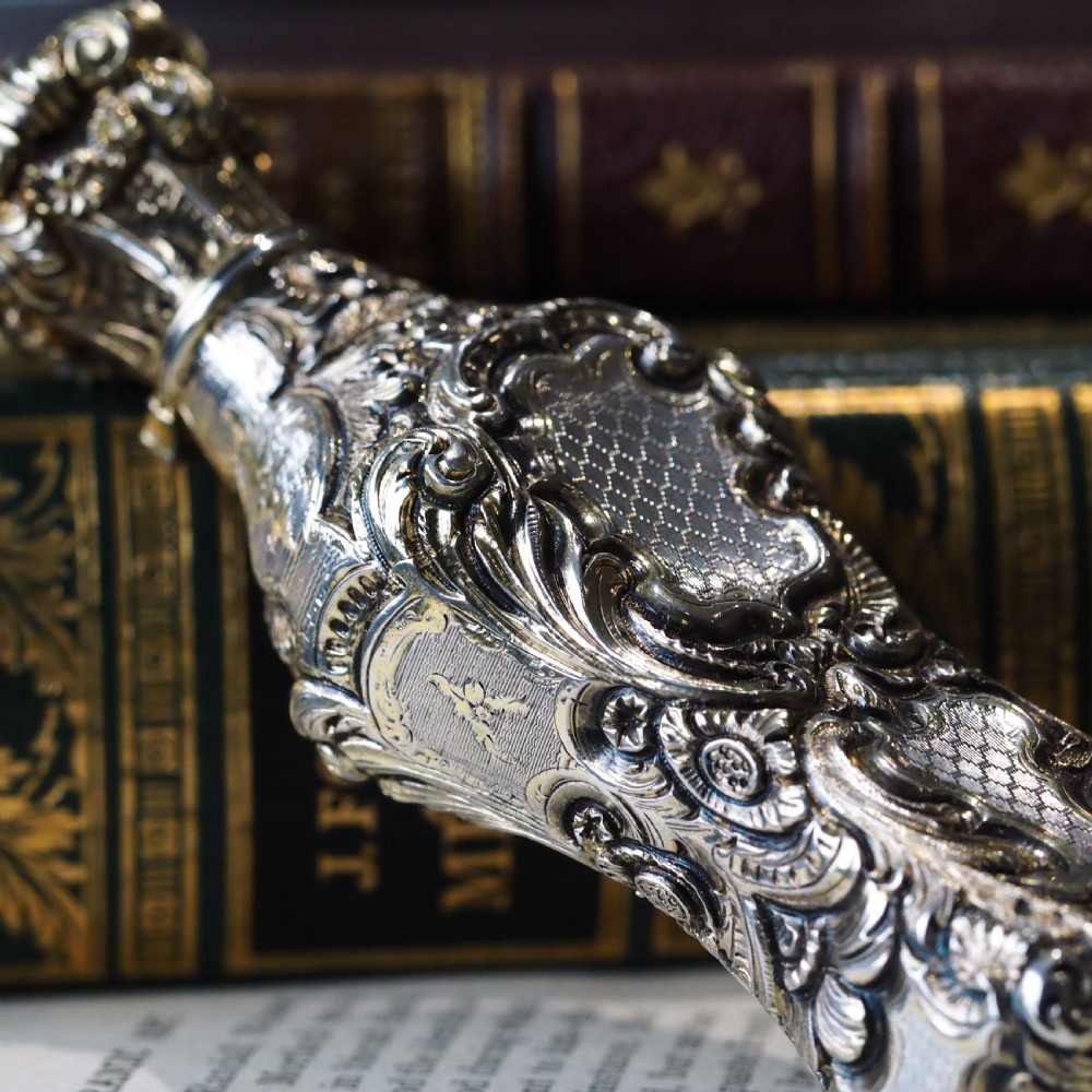 Antique French Parcel-Gilt Silver Scent Bottle/Flask with Ornate Decorations - 19th c. View XIII