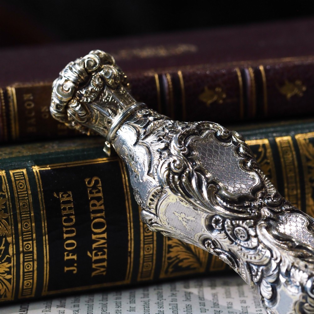Antique French Parcel-Gilt Silver Scent Bottle/Flask with Ornate Decorations - 19th c. View XV
