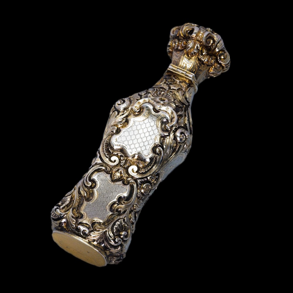 Antique French Parcel-Gilt Silver Scent Bottle/Flask with Ornate Decorations - 19th c. View XXI