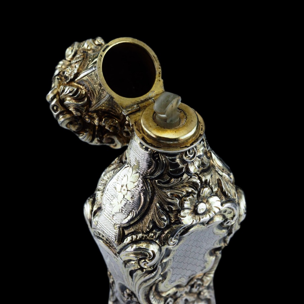 Antique French Parcel-Gilt Silver Scent Bottle/Flask with Ornate Decorations - 19th c. View XXXI
