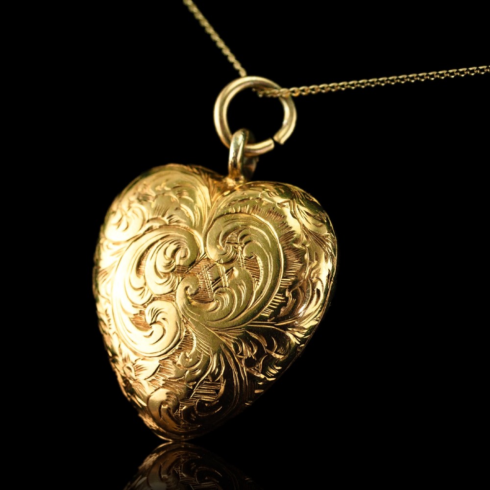 Antique Victorian 18K Gold Puffy Heart Necklace Pendant Locket - c.1890 View II