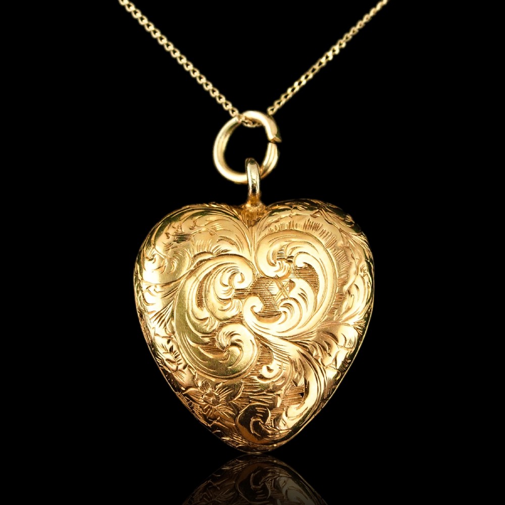 Antique Victorian 18K Gold Puffy Heart Necklace Pendant Locket - c.1890 View VI