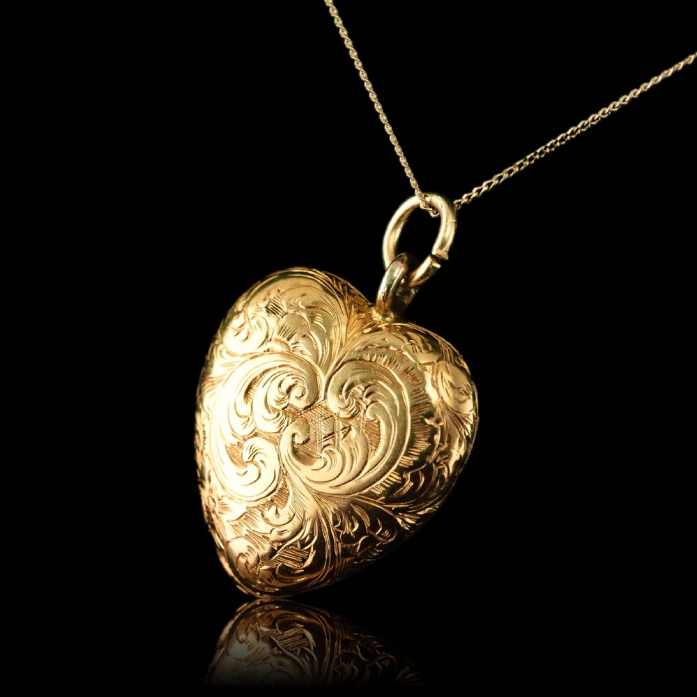 Antique Victorian 18K Gold Puffy Heart Necklace Pendant Locket - c.1890 View XV